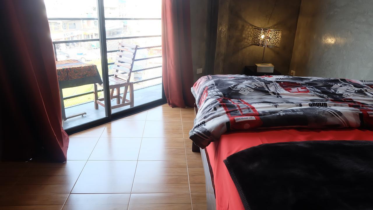 Iris Hostel Chiang Mai Dış mekan fotoğraf