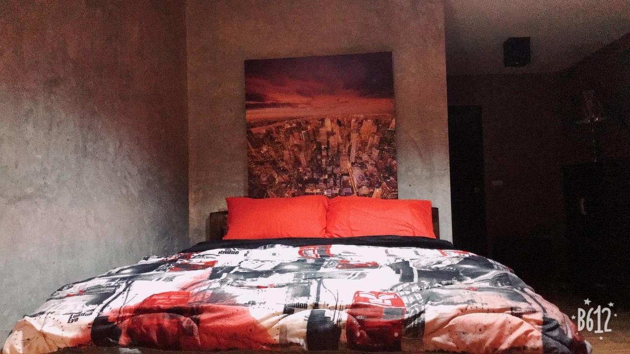 Iris Hostel Chiang Mai Dış mekan fotoğraf