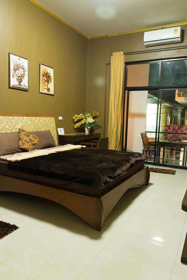 Iris Hostel Chiang Mai Dış mekan fotoğraf