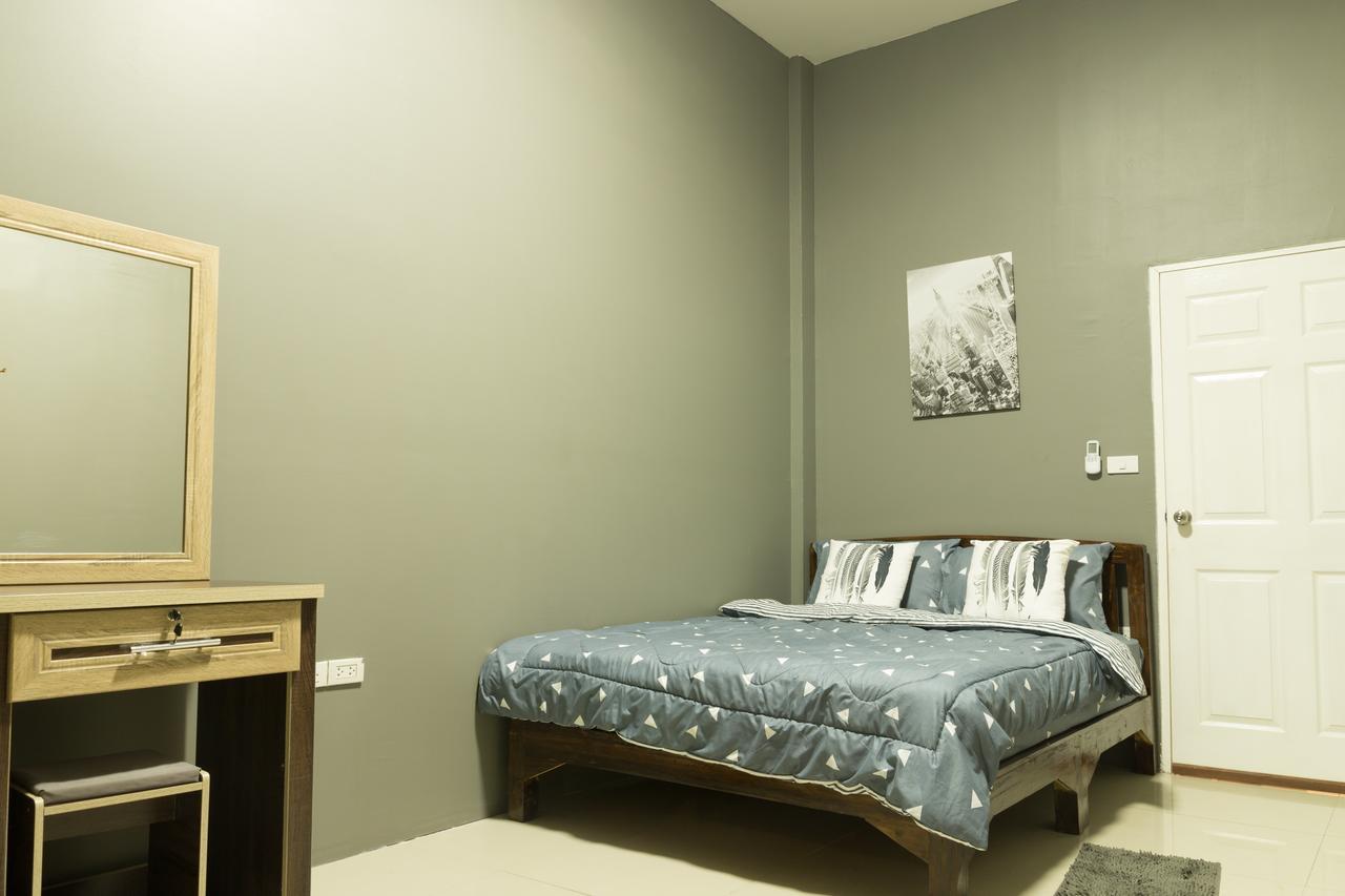 Iris Hostel Chiang Mai Dış mekan fotoğraf