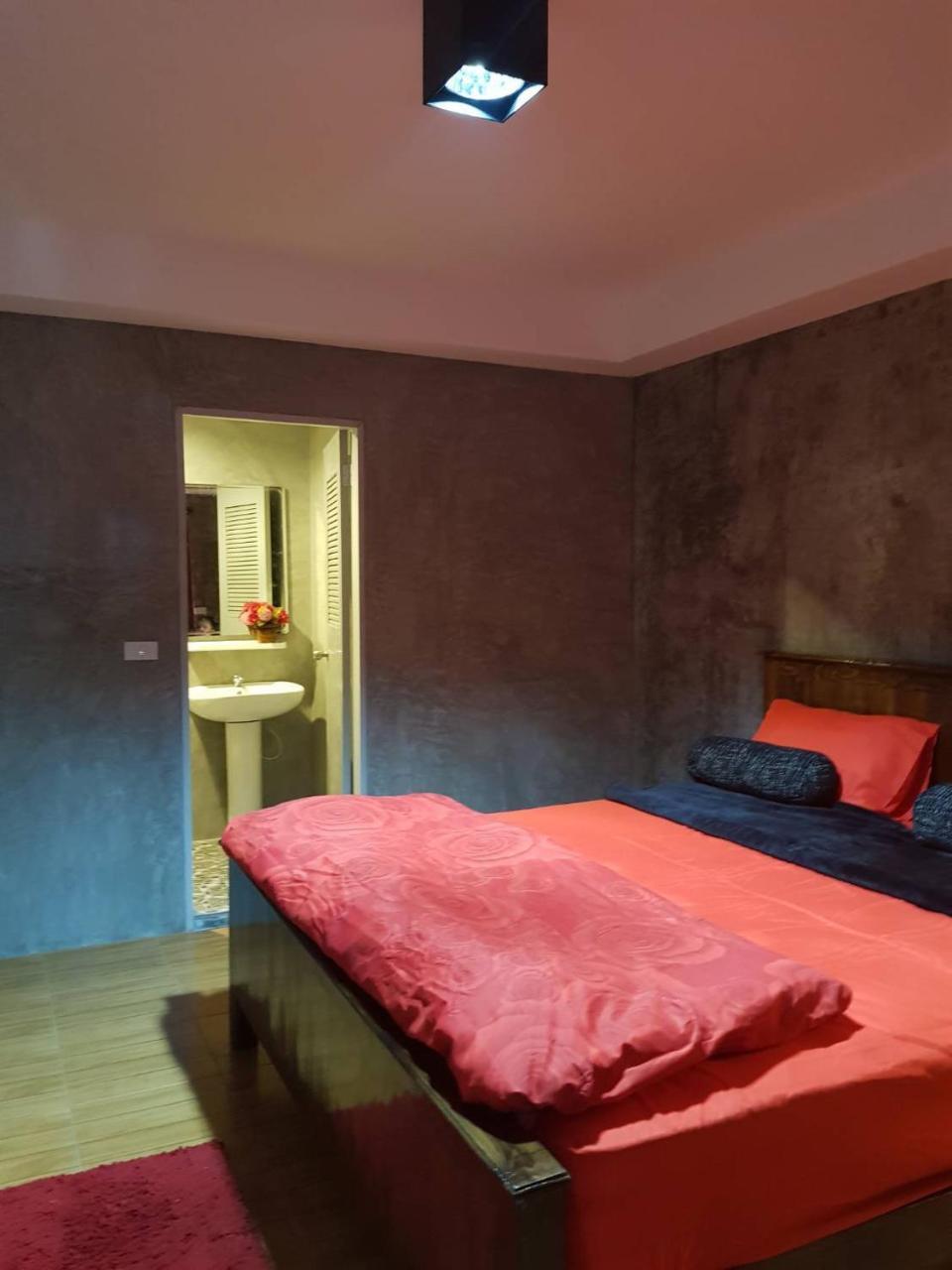 Iris Hostel Chiang Mai Dış mekan fotoğraf
